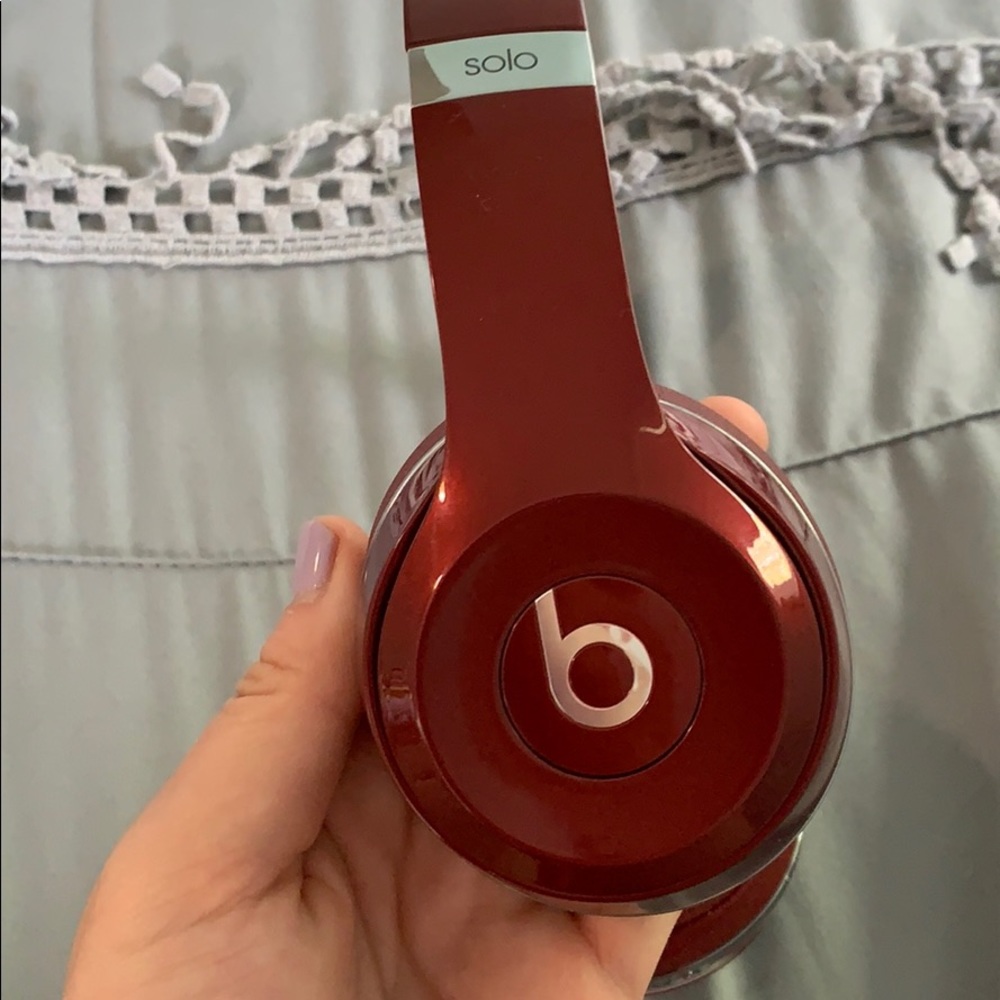 Beats Solo With Wire